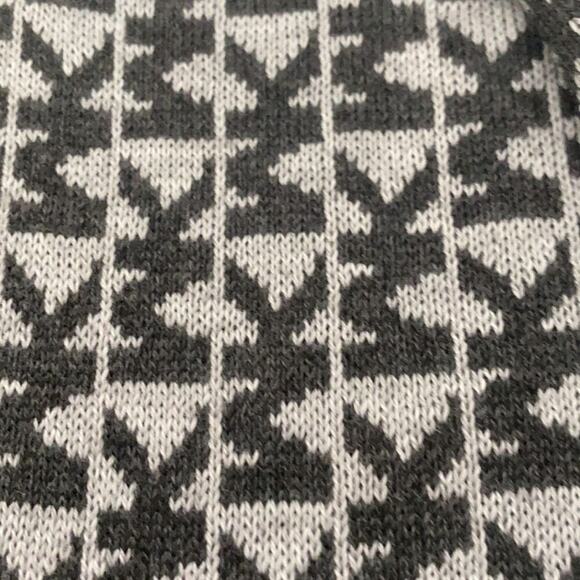 Michael Michael Kors Reversible Signature Logo Knit Infinity Scarf - Picture 3 of 11